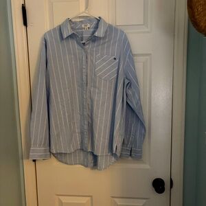 VERY nice, Crown and Ivy button up down . Size Large